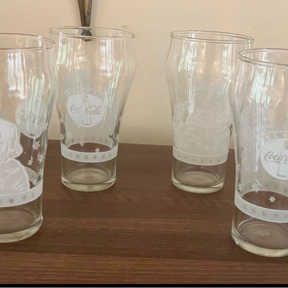 Coca Cola Clear Glass Set with Santa Vintage 1999